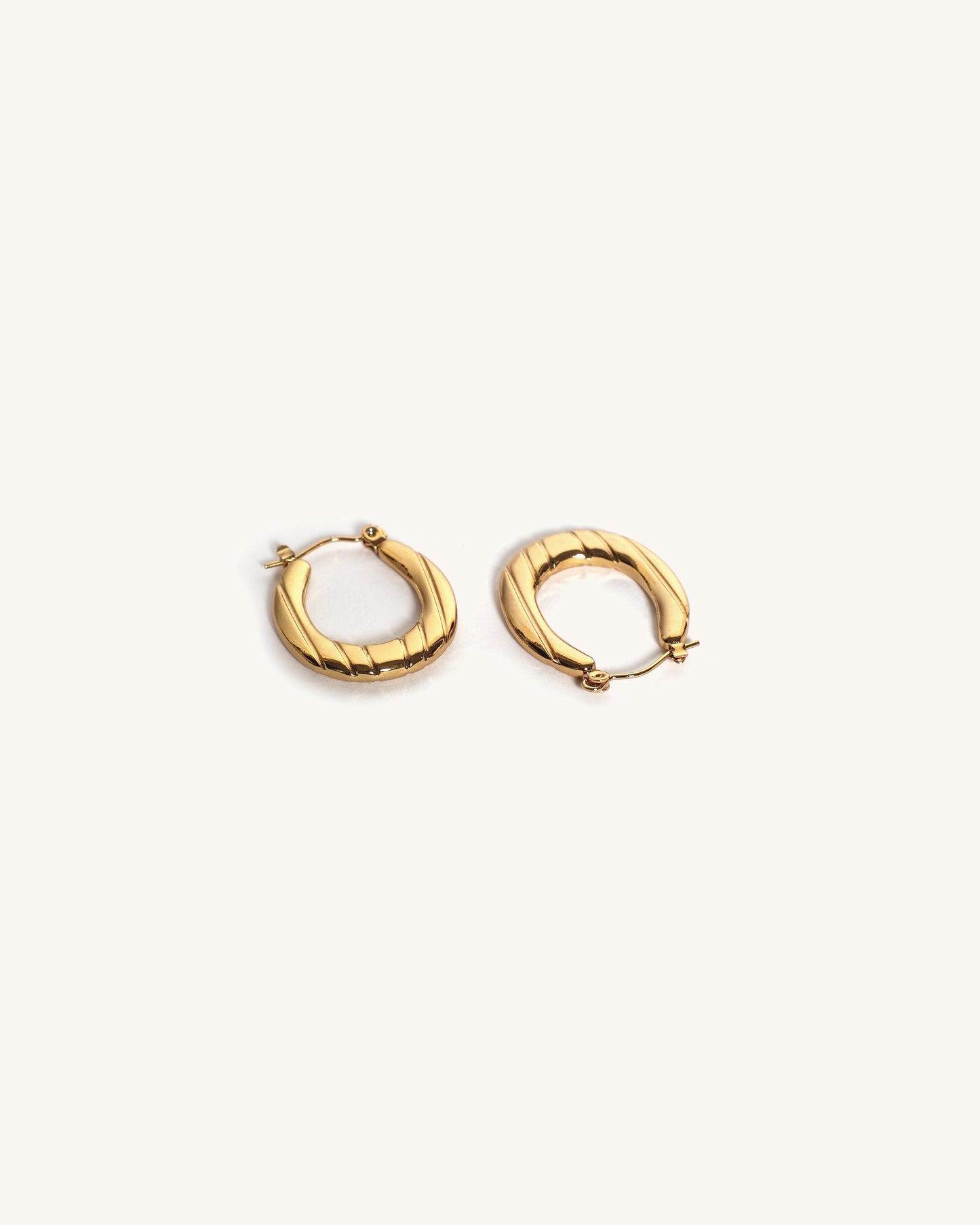 Gleam Game Anti-Tarnish EarRing