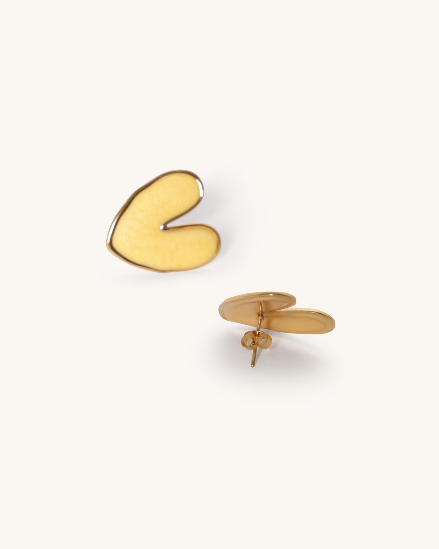 Lovecapsule Earrings yellow