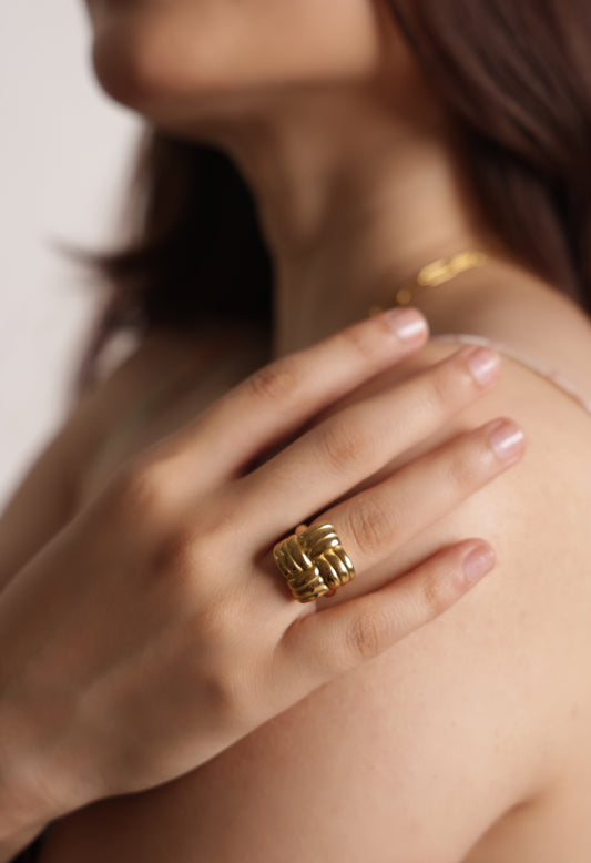 Twist of Solace Anti-Tarnish Ring