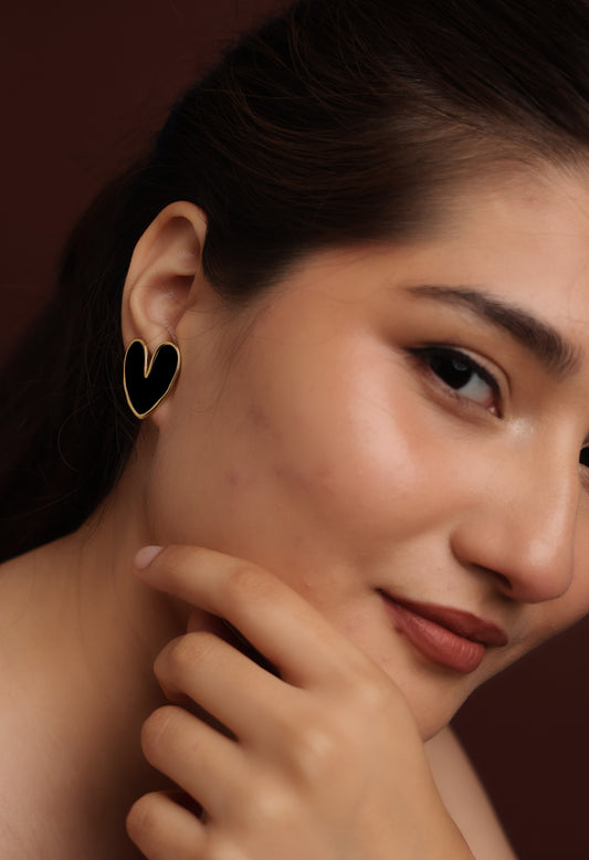 Lovecapsule Earrings Black