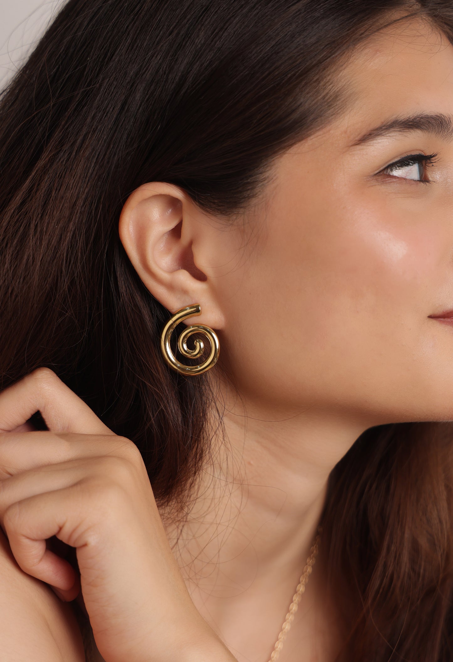 Oozelle Studs Earrings