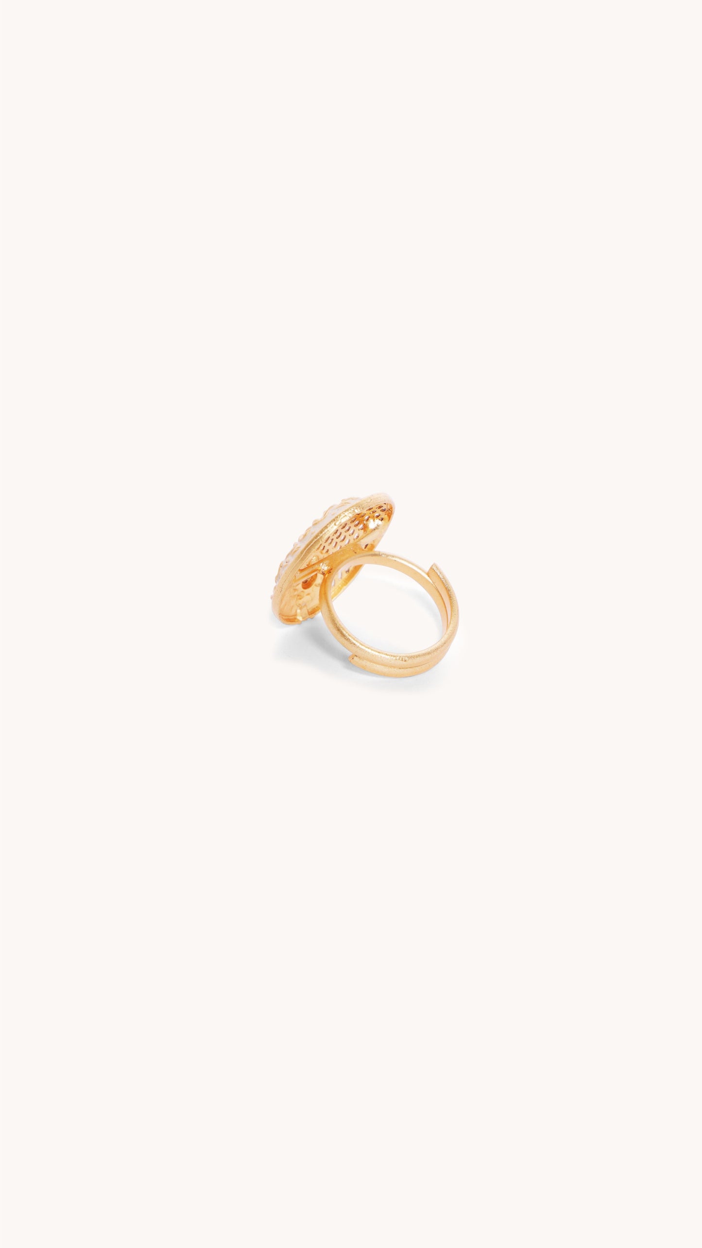Adah Ring