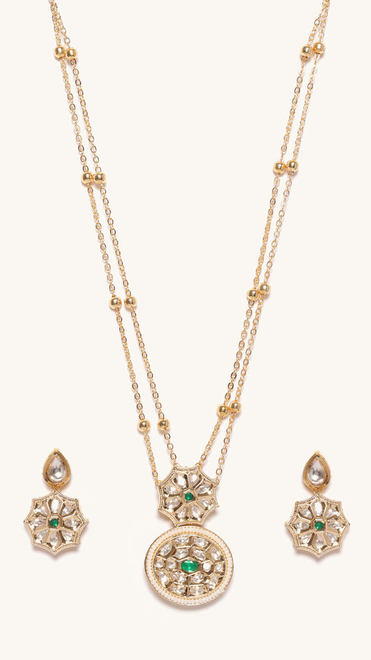 Golden glow necklace